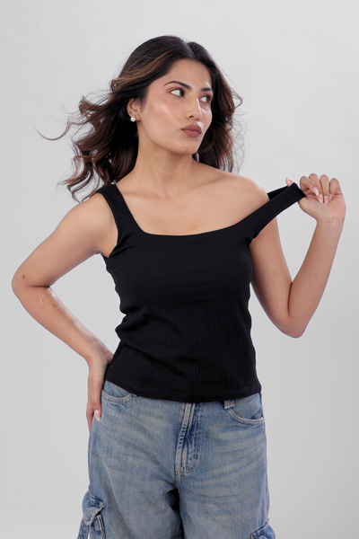 The 'Unhooked' Inbuilt Bra Top - Black